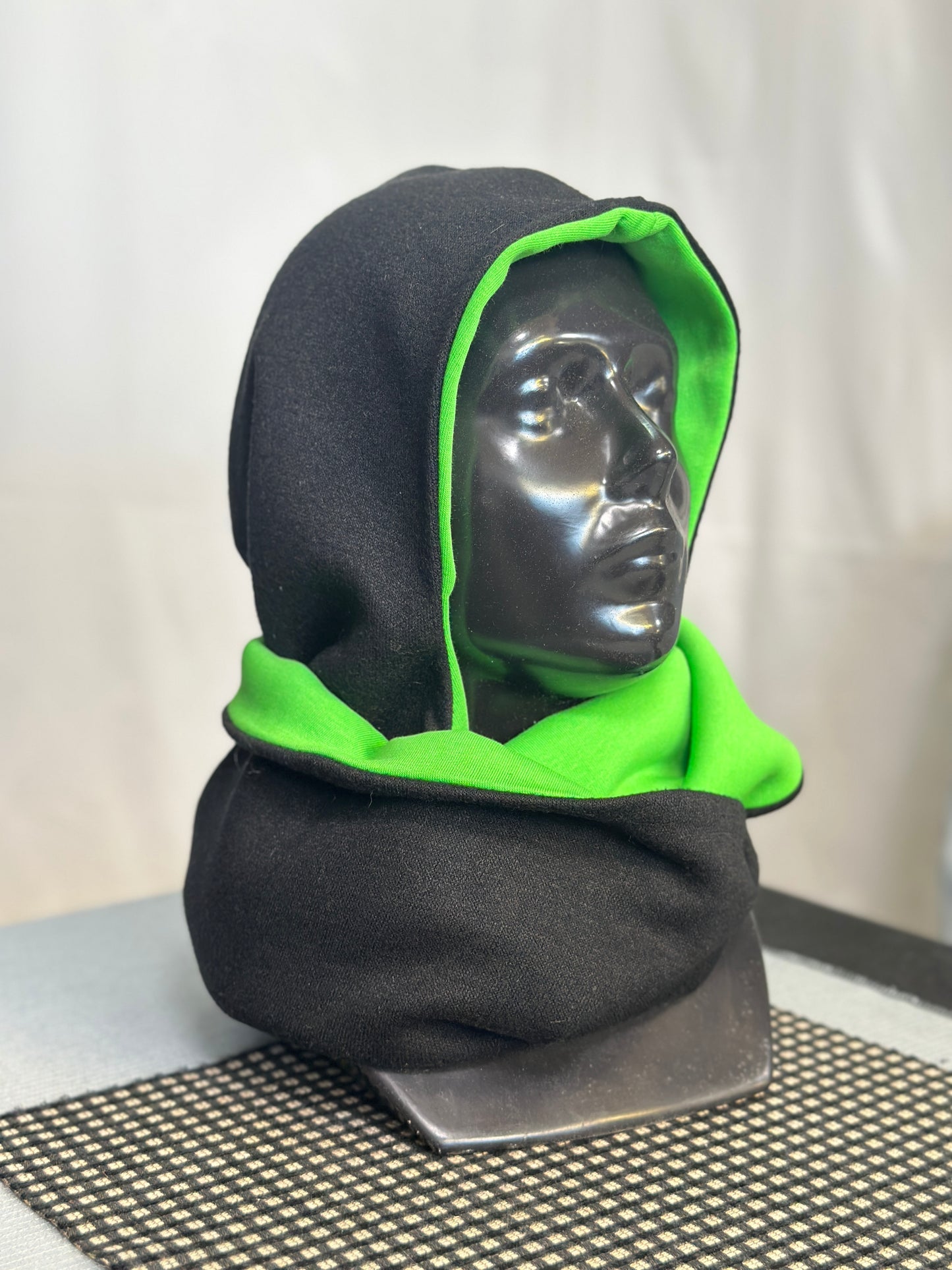 Spring Bud & Black Reversible Rounded Hood – Long Neck Edition