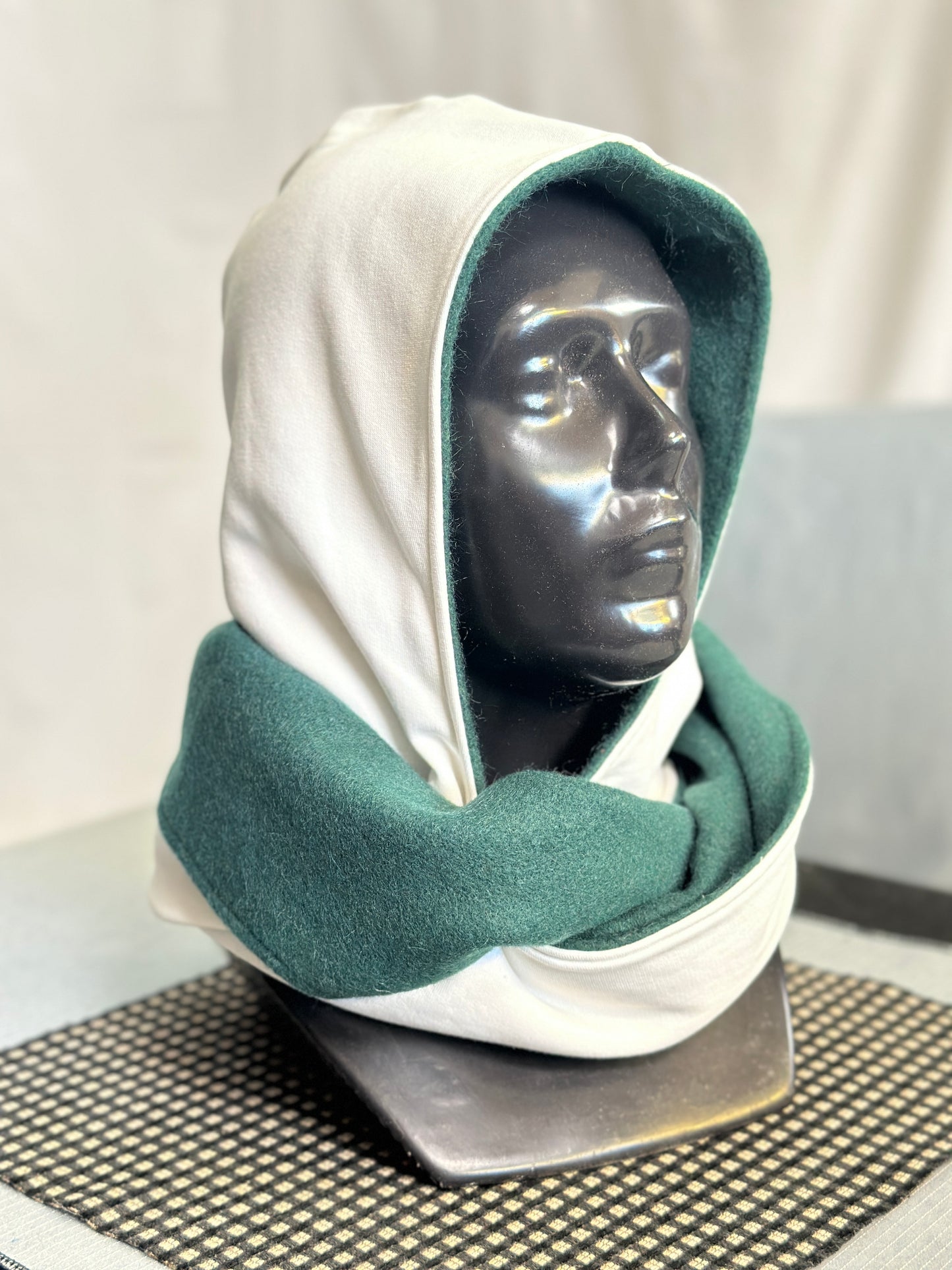 Hunter Green & White Reversible Rounded Hood – Long Neck Edition